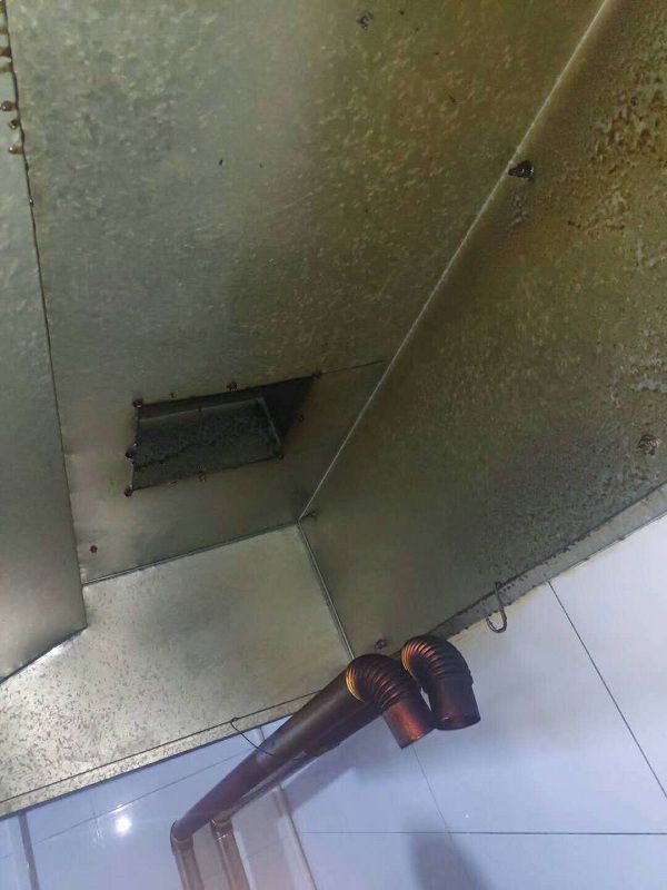油烟罩清洗前